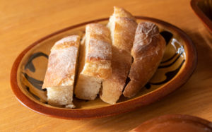 湯町窯のうつわとbaguette rabbitのパン